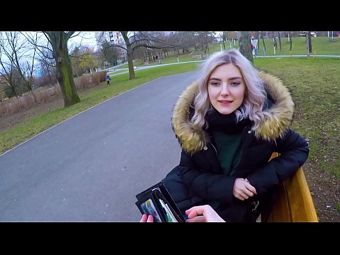 ❤️ برای پول، تقدیر از یک غریبه را قورت می دهد - کار بامزه در پارک اثر Eva Elfie ❤️ فوق پورن در ما ❌️❤